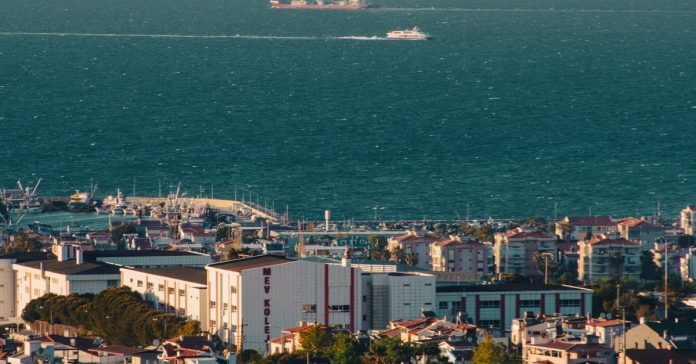 İngiltere Rus Tankerine El Koydu: Putin'in Gölge Filosuna Darbe