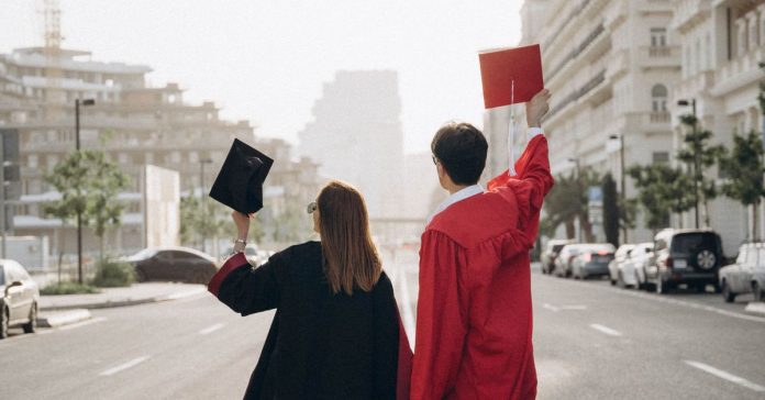 MEB'den Şule Yüksel Şenler Vakfı Buluşması: Kursiyerler Mezun Oldu