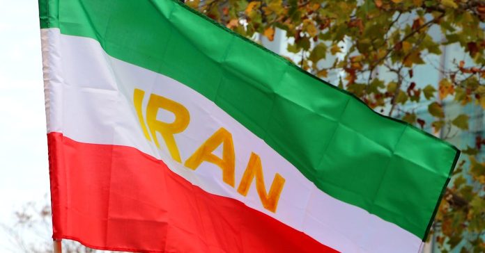 Petrol Fiyatları Rekor Kırdı: ABD-İran Gerilimi Küresel Piyasaları Sarsıyor