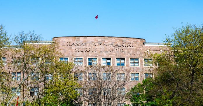 Sağlık Bakanlığı'ndan Yeni Kurumsal Uygulamalar: Neler Değişiyor?