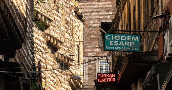 Tarkan Ankara'da Ücretsiz Konser: Biletler Kapış Kapış Gidecek