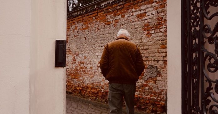 En Düşük Emekli Aylığına Zam Geliyor: Bakan Işıkhan'dan Açıklama