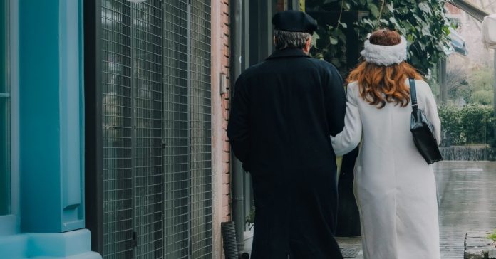 Hızlı Yürüyen Yaşlılar Sağlık Dünyasını Sallıyor