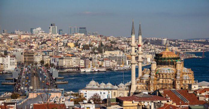 İstanbul'un Gündemi: Neden Şimdi Herkes Konuşuyor?