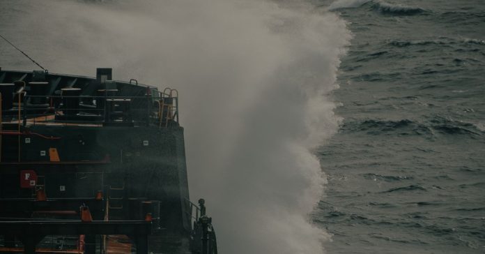 Marmara'da Vahim Kaza: İki Gemi Nasıl Çarpıştı?