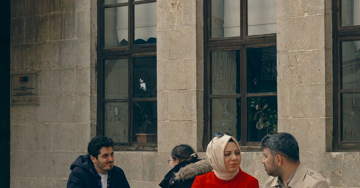 Kızılcık Şerbeti'nde Çimen-Asil Sahnesi Reytingleri Dallandırıp Budaklandırdı